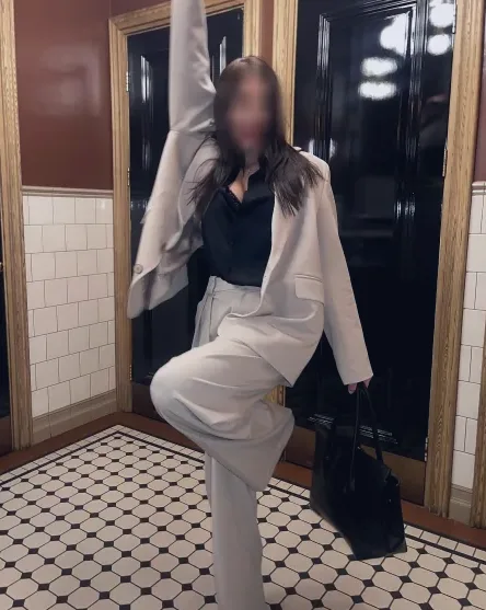 Anja, 29