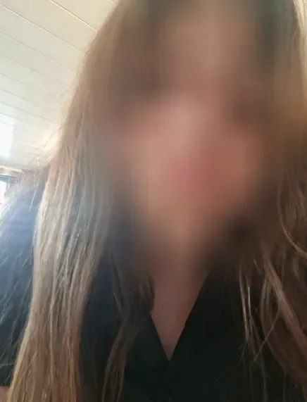 Antonia, 27