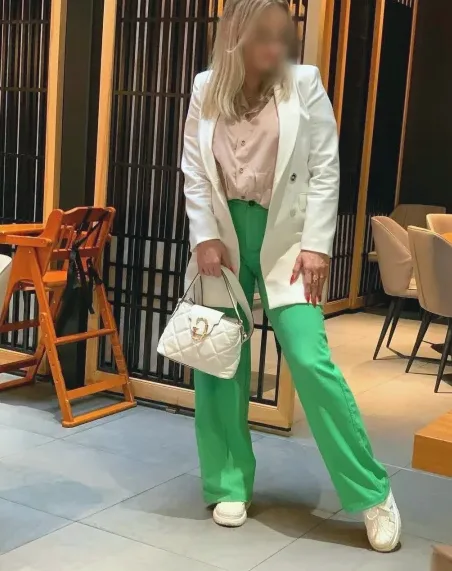 Aylin, 38