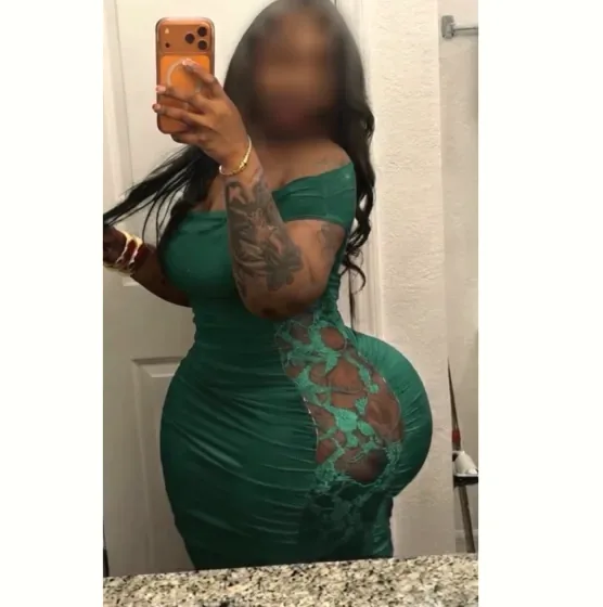 Celine, 26