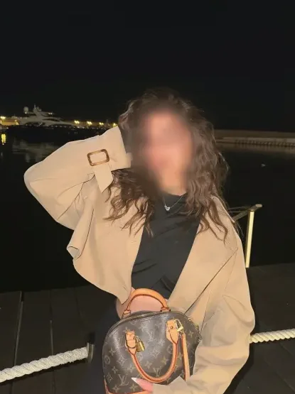 Chiara, 29