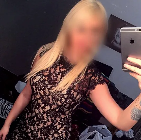 Clara, 31