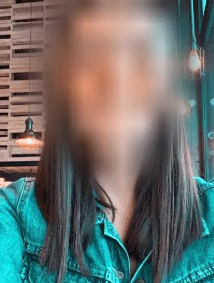 Elisabeth, 24