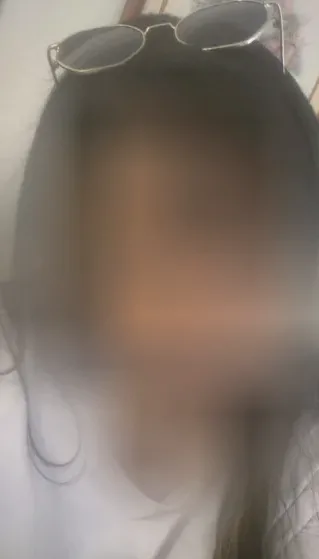 Emma, 33