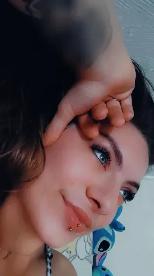 Fabienne, 24