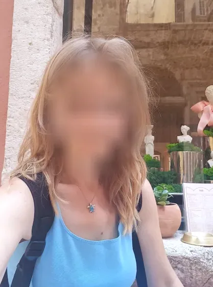 Isabella, 39