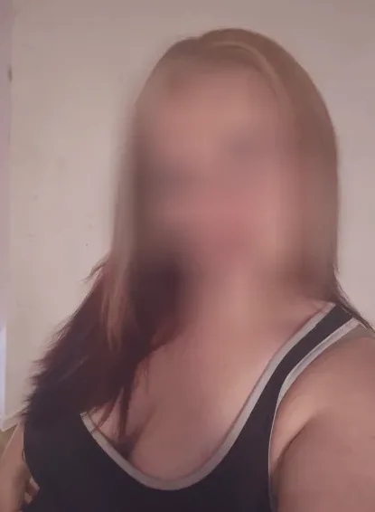 Larissa, 31