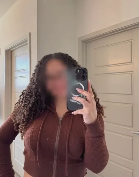 Marina, 31