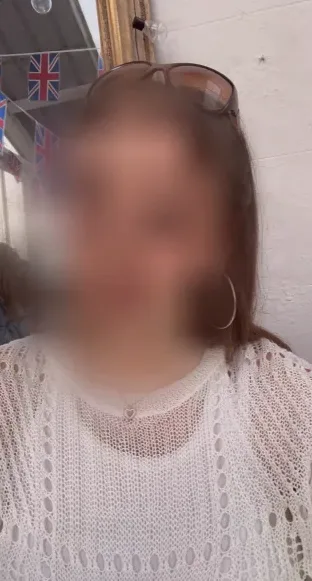 Romana, 26