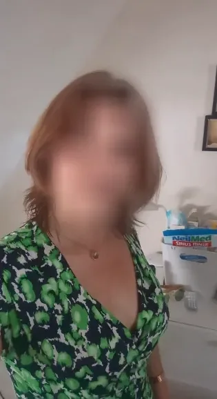 Valerie, 33