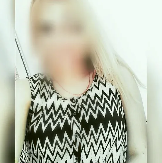 Vanessa, 29